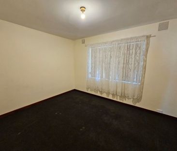 Delightful 2-Bedroom, 1-Bathroom Unit *Open Thurs 18th Dec 4.30 to ... - Photo 5