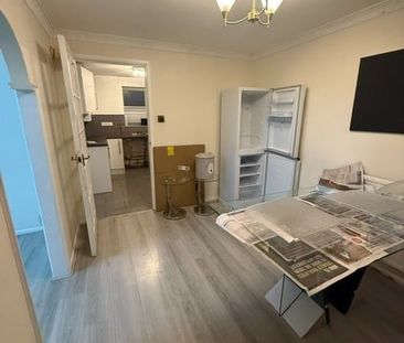 3 Bed Detached House, Amadis Road, LE4 - Photo 1