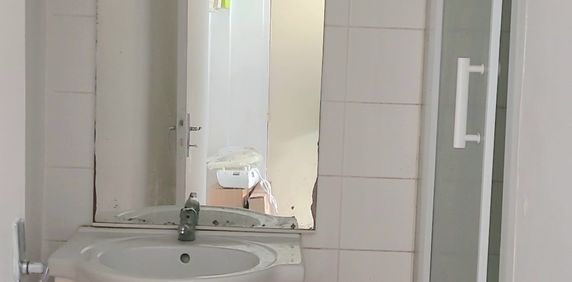 Location Appartement 1 pièce 17m² MARSEILLE 1er - Photo 2