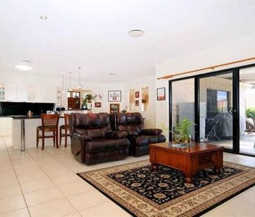 Quality 4 Bedroom Home in Middle Ridge - Photo 1