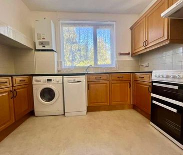 Holwell Place, Pinner, HA5 - Photo 3