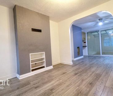 3 bedroom semi-detached house to rent - Photo 4