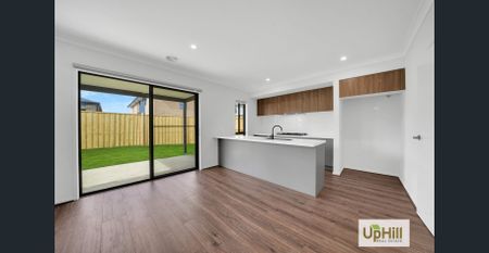 Modern Family Home in Prime Clyde North Location Now available for Rent! 14 Labrador Street, Clyde North - Photo 3