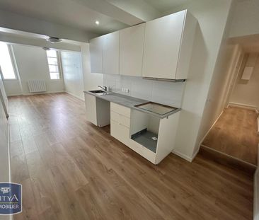 Location Appartement 2 pièces 57m² TOULON 83000 - Photo 2