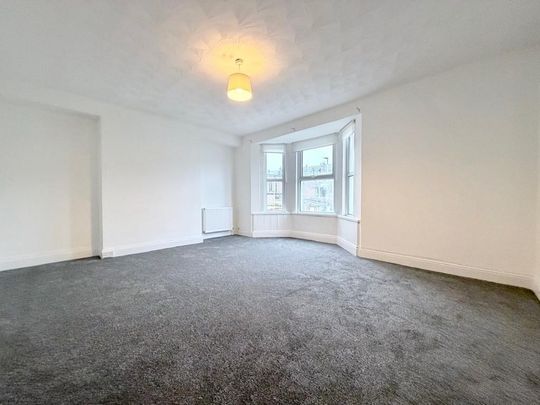 3 bedroom end of terrace house to rent - Photo 1