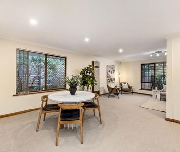 SPACIOUS TWO BEDROOM HOMETTE - Photo 2