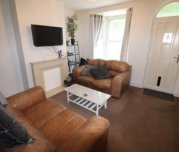 Newton Road (room, Burton Upon Trent, Staffordshire, DE15 - Photo 1