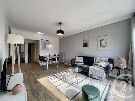 Location Appartement 4 pièces 74m² TROYES 10000 - Photo 2