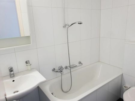 2.5-Zimmerwohnung im Stadtzentrum zu vermieten - Photo 5