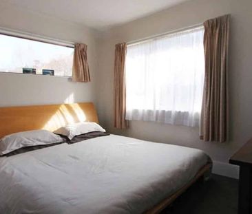 Easy Lifestyle Living - Furnished or Unfurnished - You Choose! - Photo 3