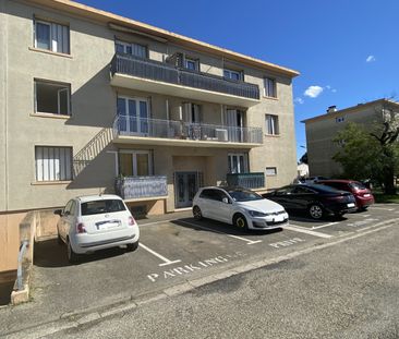 Bel appartement T2/3 de 54,5 m² env. avec cave et parking ! - Photo 5