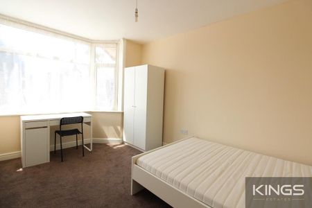 7 bedroom semi-detached house to rent - Photo 5