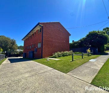 Fly High at Albatross - Photo 2