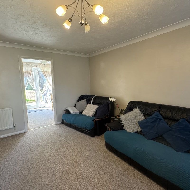 Lyon Close, Maidenbower, Crawley - Photo 1