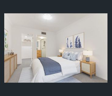 NEWLY Renovated Stunning Apartment - Photo 4