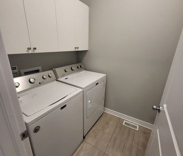 For Lease - 182 BOXCAR Crescent, Russell, Ontario - Photo 5