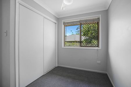 TIDY LOW SET HOME, SIDE ACCESS, SHED IN POPULAR CLINTON! - Photo 5