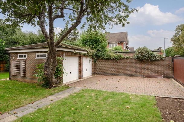 4 bedroom detached house to rent - Photo 1