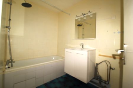 Location Appartement 4 pièces 83m² ROQUEBRUNE CAP MARTIN 06190 - Photo 4
