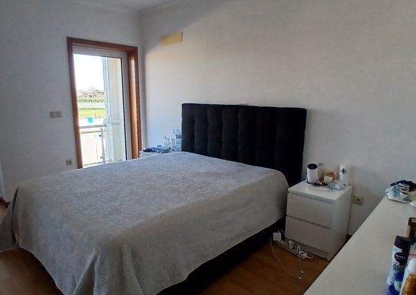 3 bedroom semi-detached house located in Costa do Valado, Oliveirinha!