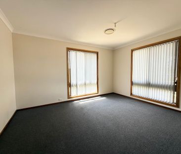 Three Bedroom Home! - Photo 4