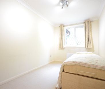 2 bedroom maisonette to rent - Photo 3