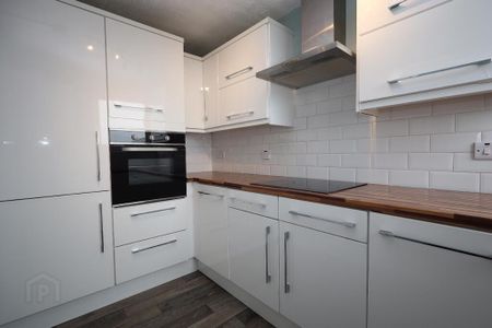 12c Beechwood House, Newtownabbey, BT37 9SG - Photo 4