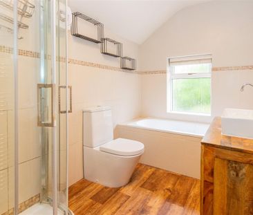 2 bed House - Mid Terrace To Let - Photo 2