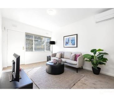 Low-Maintenance Living in a Prime Lifestyle Pocket - Photo 1