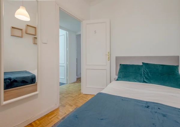 Calle de Peñascales, Madrid, Community of Madrid 28028