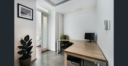 TRI-LEVEL, 1 BEDROOM + STUDY IN NEWTOWN - Photo 3