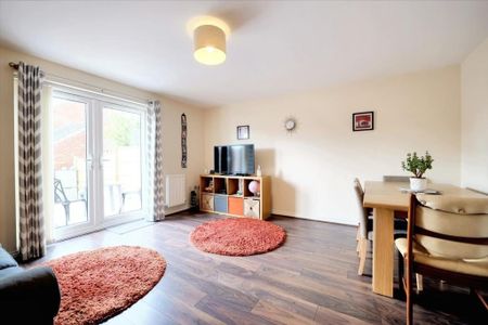 3 Bed Semi-Detached House, Terry Road, CV3 - Photo 3