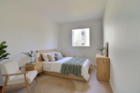 Location Appartement 5 pièces 99m² CHAMALIERES 63400 - Photo 2