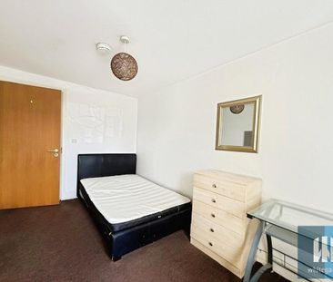 1 bedroom in a house share to rent - Photo 5