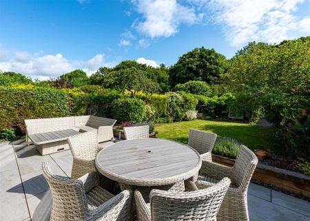 4 bedroom detached house to rent - Photo 5