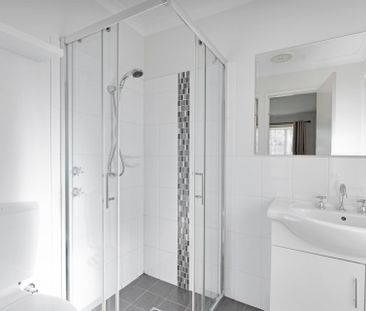 120 Brown Crescent - Photo 3