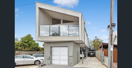 Two Bedroom Townhouse - Photo 3