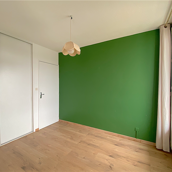 3 pièces - Meublé - 88 m² - 6ème étage - Colocation non autorisée - Photo 1
