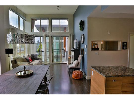 3 Bedroom Luxury Condo With Fireplace, Spa Amenities & Two Balconies - Photo 1