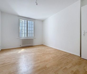 Joli appartement en duplex de 2,5 pièces, rénové - Photo 5