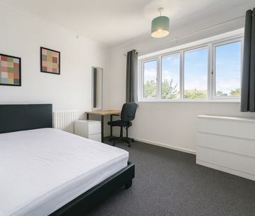 4 Bed End Terrace, John Rous Avenue, CV4 - Photo 4