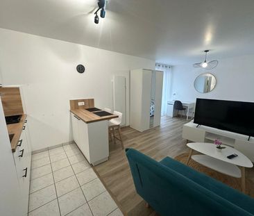 Location Appartement 1 pièce 30m² CHERBOURG-EN-COTENTIN 50100 - Photo 1