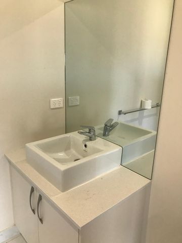 Wyndham Vale - Photo 3