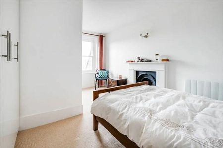 Hogarth Road, Earls Court, SW5 - Photo 2