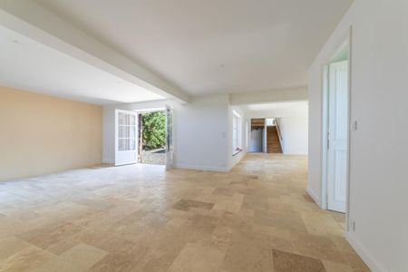Location Maison 5 pièces 198m² MACHECOUL ST MEME 44270 - Photo 4