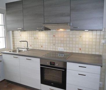 Sehr schöne, helle 2 Zi-Whg mit Einbauküche und Autostellplatz in K... - Photo 1