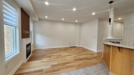 For Lease - 51 Waldron Crescent Unit# (Main), Richmond Hill, Ontario - Photo 2