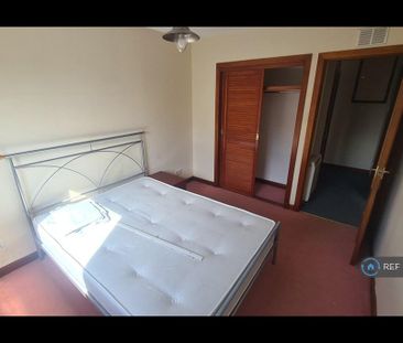 2 bedroom end of terrace house to rent - Photo 6