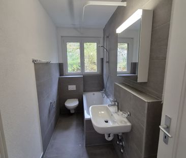 Appartement 4 pièces rénové avec balcon – La Chaux-de-Fonds - Photo 6