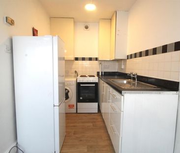 1 Bedroom Flat To Let - Photo 3